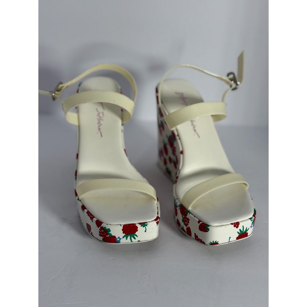 Betsy Johnson Wedge womens heels size 6 strawberry platform Y2K
